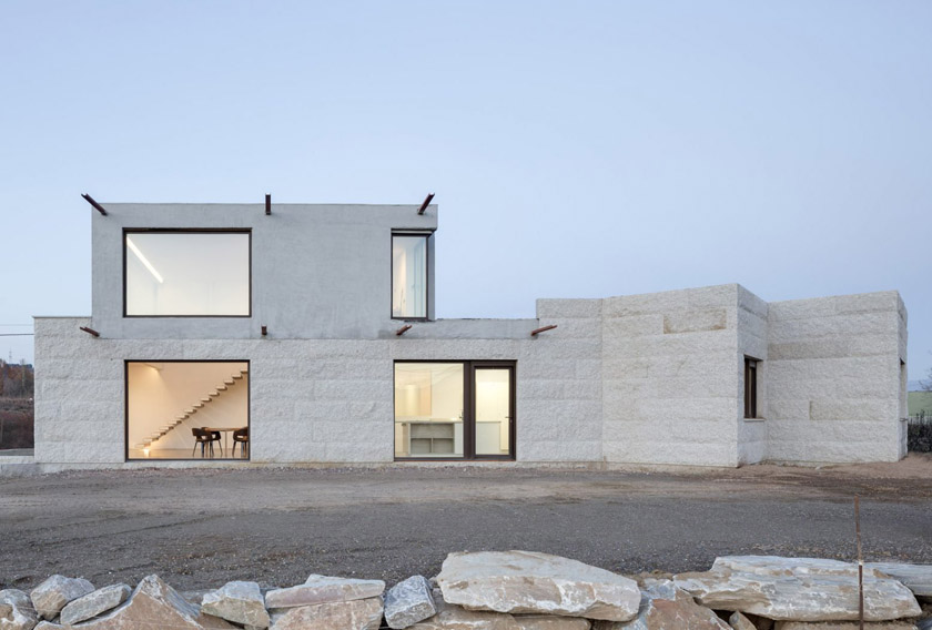 VMS House, a contemporary granite facade