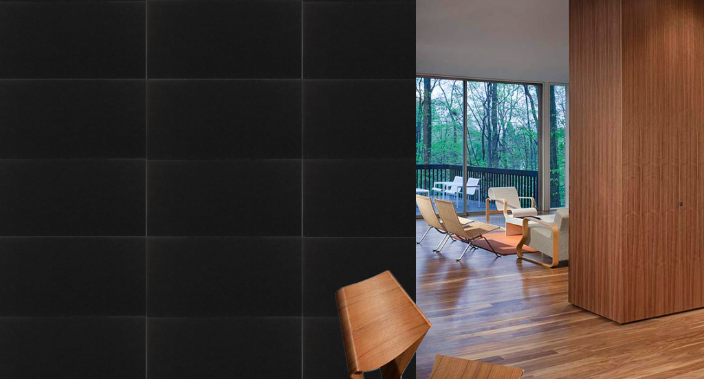 Interior wall clad in Zimbabwe Black granite