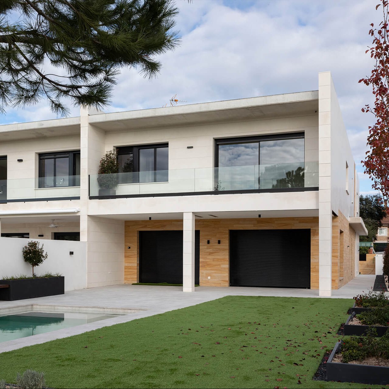 Sandstone and limestone in an extraordinary home