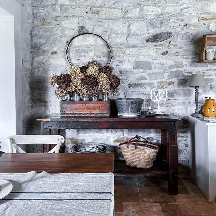 cottage-style kitchen in chateau montfort