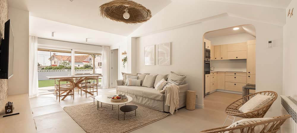 espacio concept housing with warm tones indoors