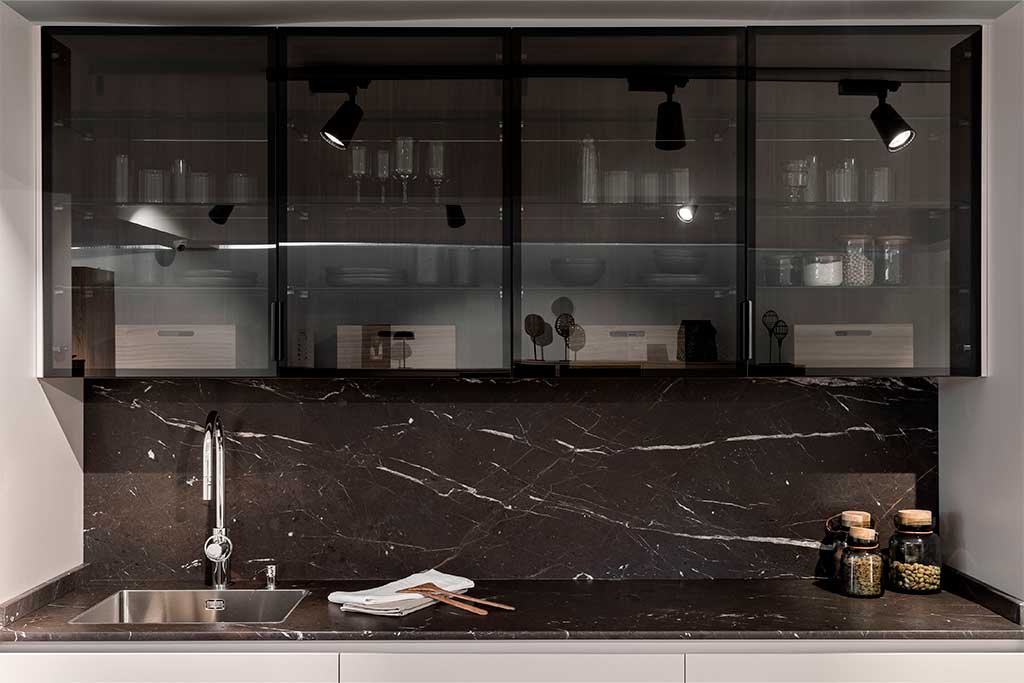 Terra Goiana, brown exotic quartzite countertop